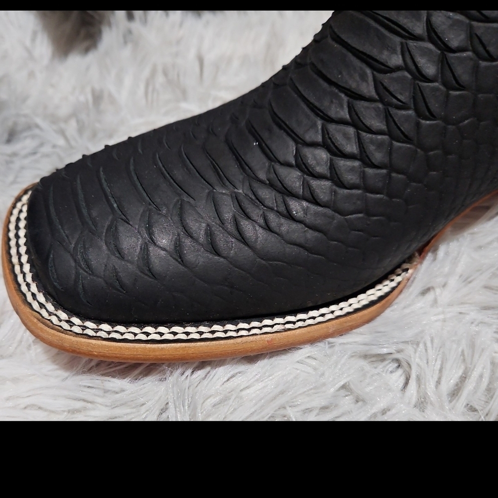 *NEW* Matte Black Python- Red Bottom Boots NWT - image 4